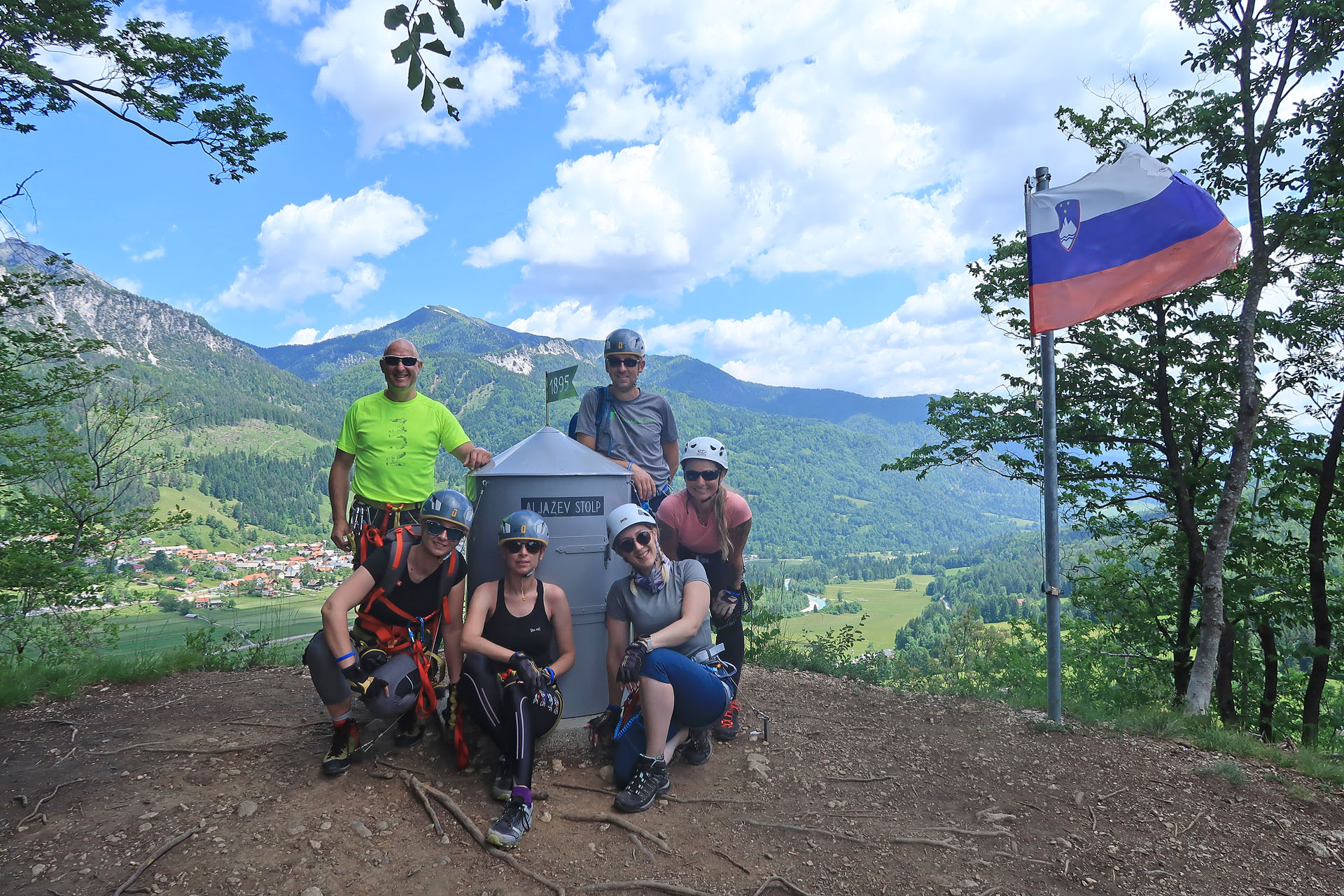 Tečaj varnega gibanja po feratah za družine