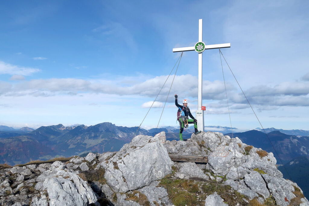 guided ascent on via ferrata donnerkogel