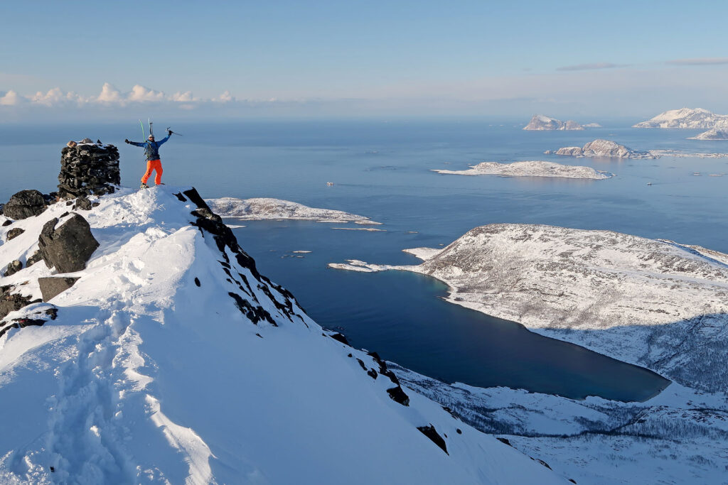 Turnosmučarski kamp na Senji na Norveškem. 