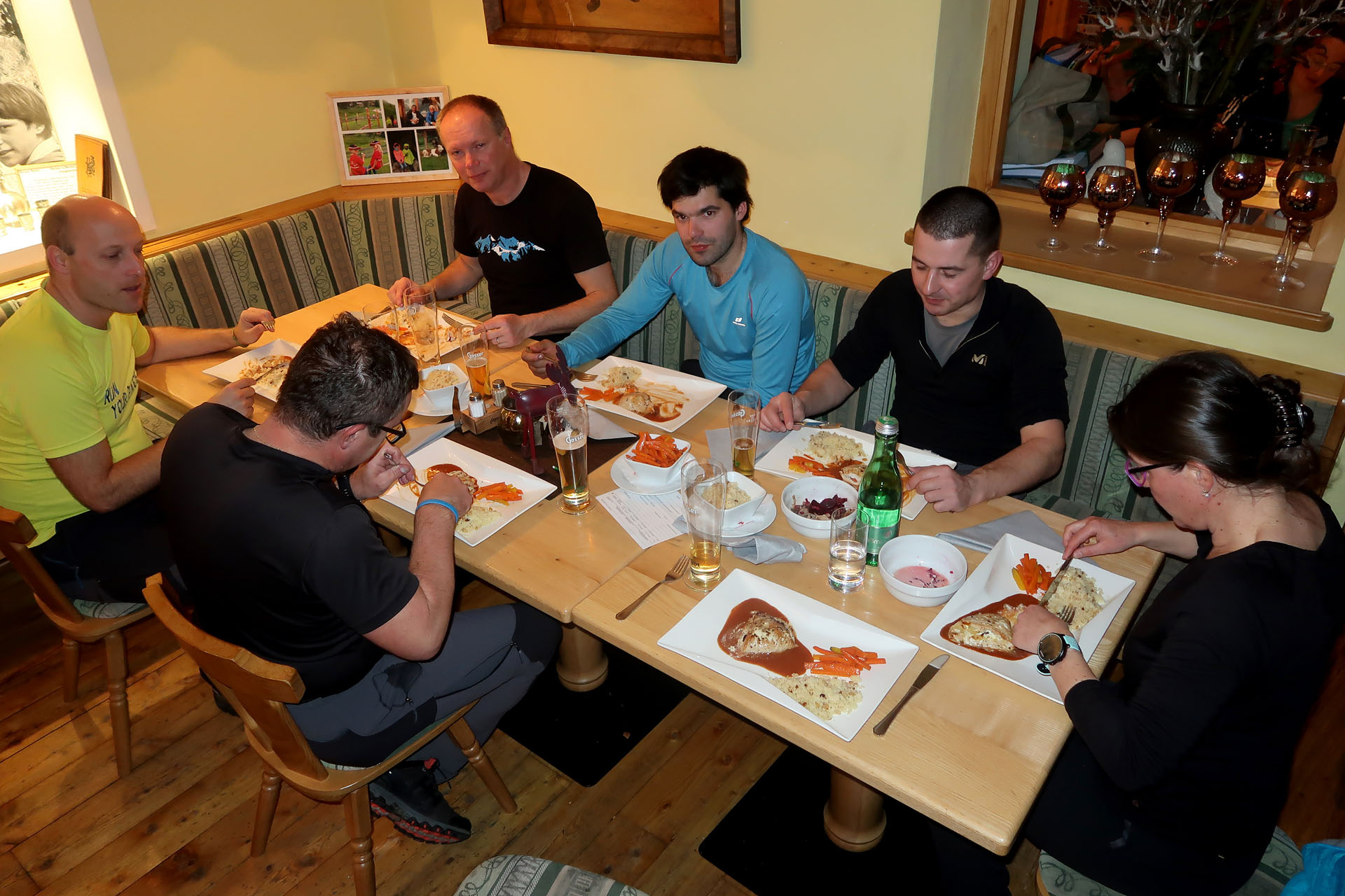 Happy guest at the dinner in Sadnighause at ski turing course