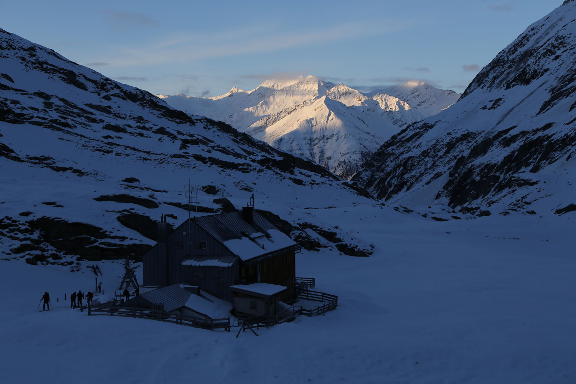 Johannis hut below the Grossvernediger mountain.