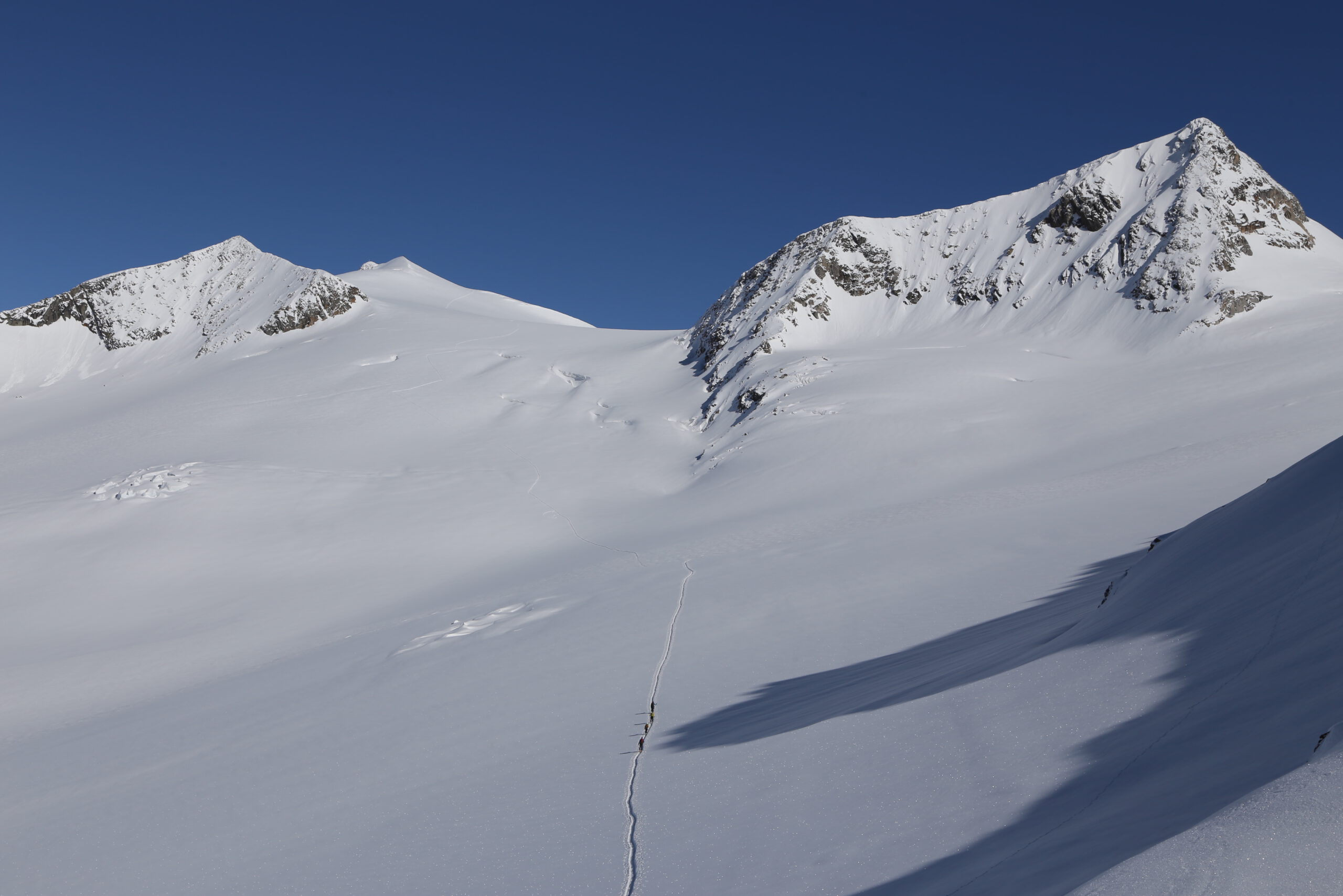 Guided tour to Grossvenediger 4th highest mountain of Austria