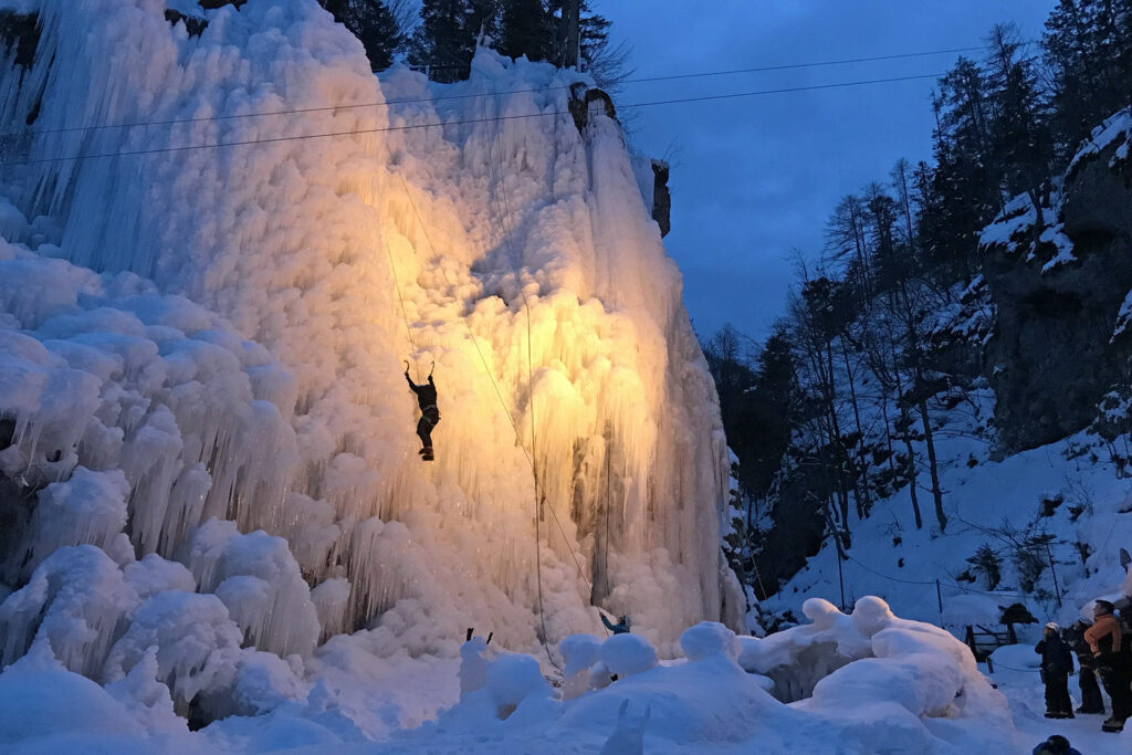 Ice climbing day trip in Triglav national park - Mojstrana