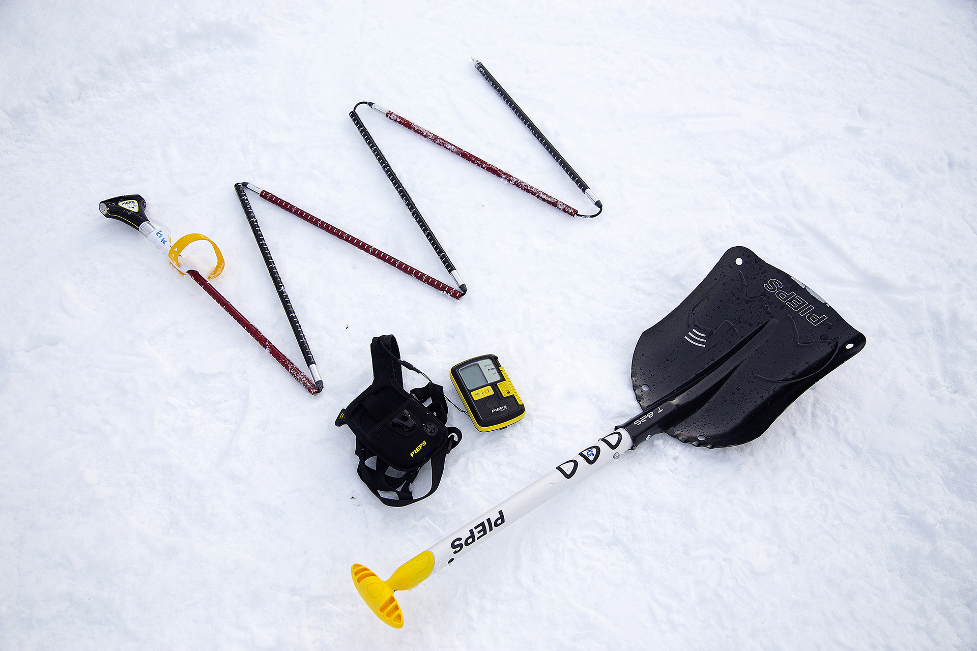 Rent avalanche safety gear and winter mountaineering equipment Kofler