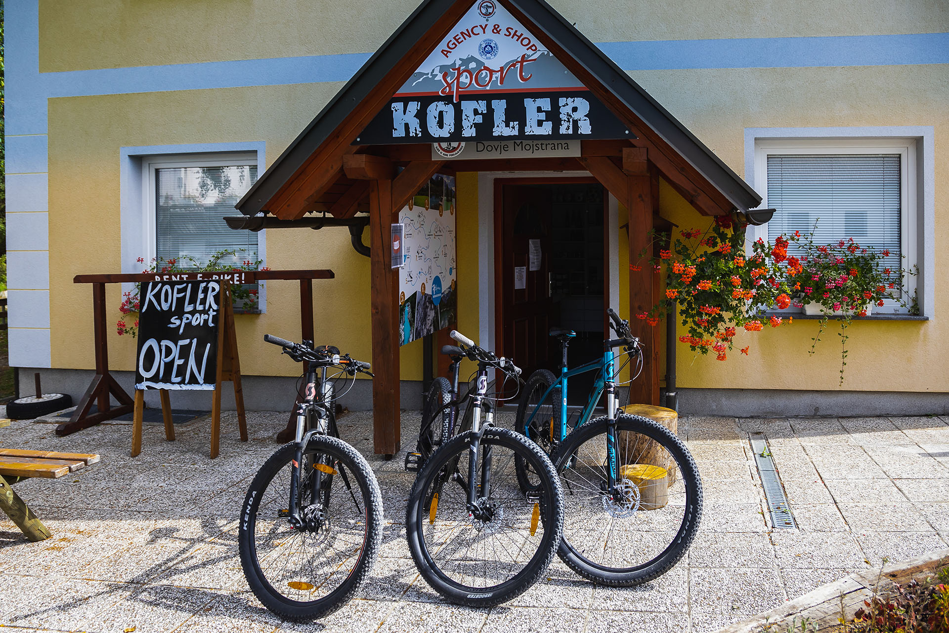 Izposoja koles in ekoles v Mojstrani in Kranjski Gori