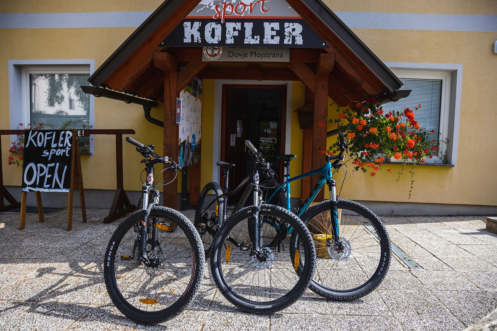 Rent bikes and e-bikes in Mojstrana and Kranjska Gora