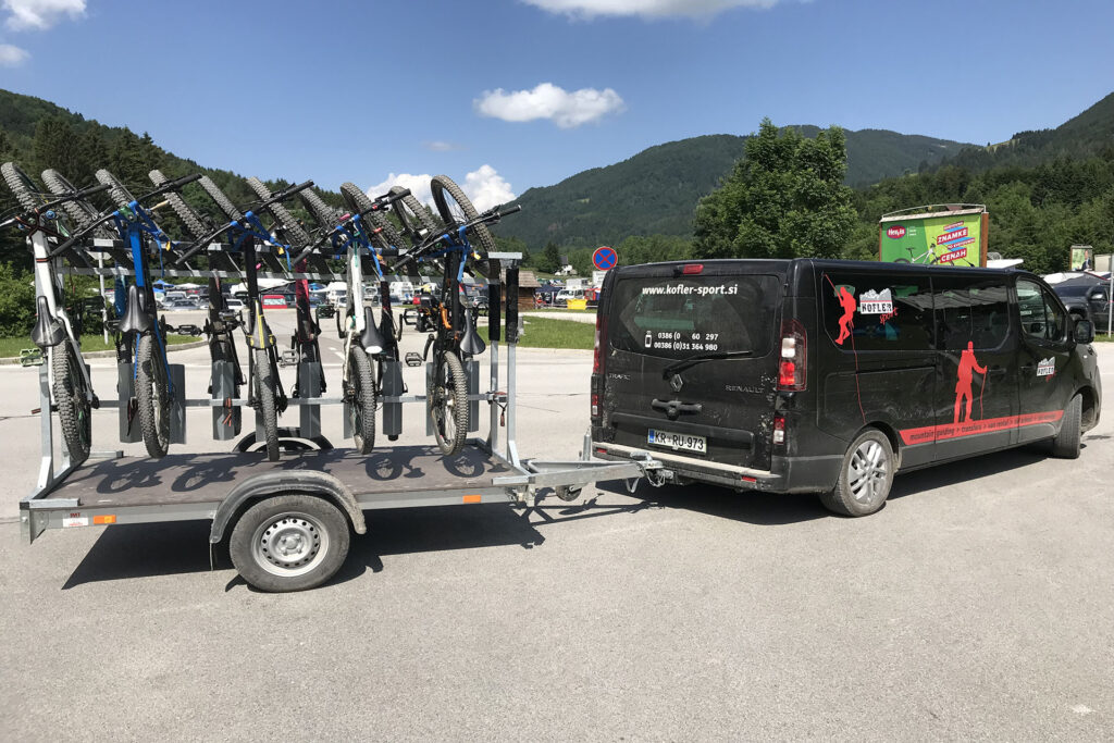 Transfers of persons and cycling groups in Julian Alps