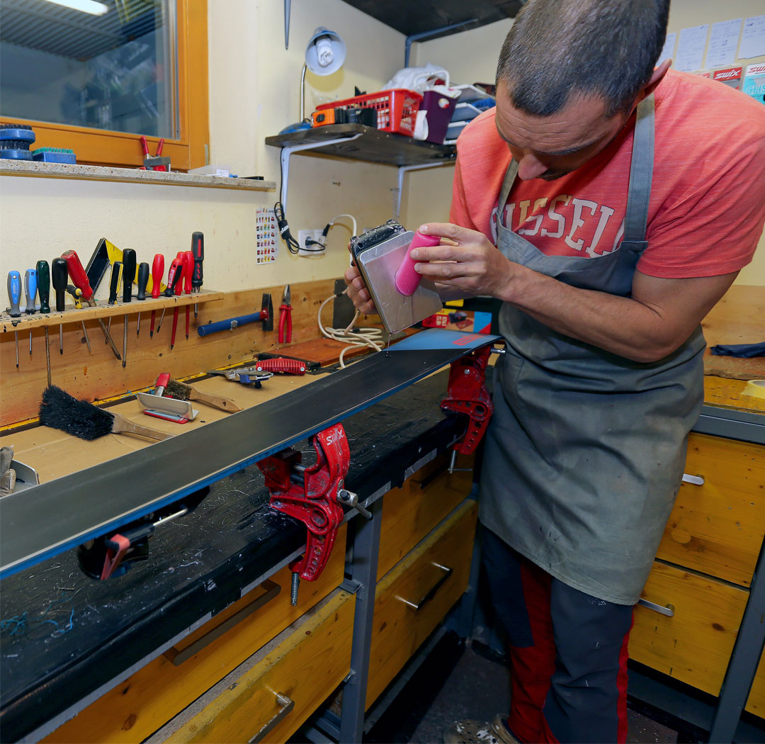 Servis alpskih, turnih in tekaških smuči