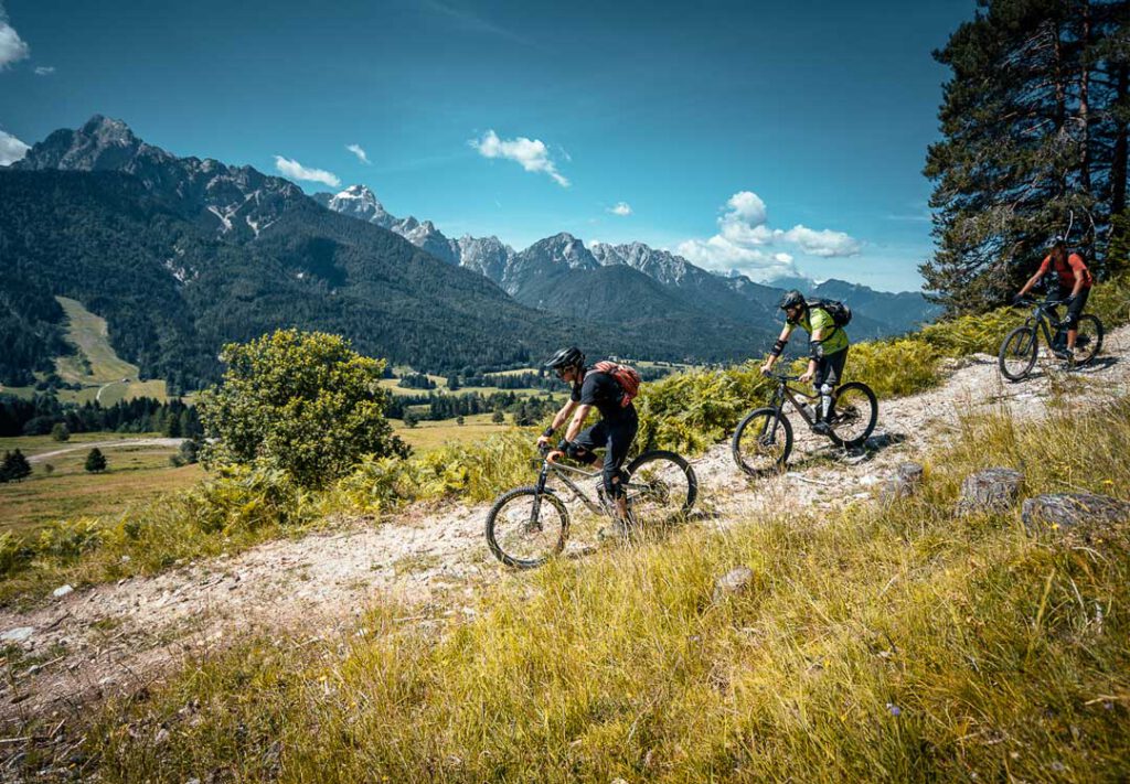 Outdoor festival Mojstrana. Različne aktivnosti v vaseh pod Triglavom.