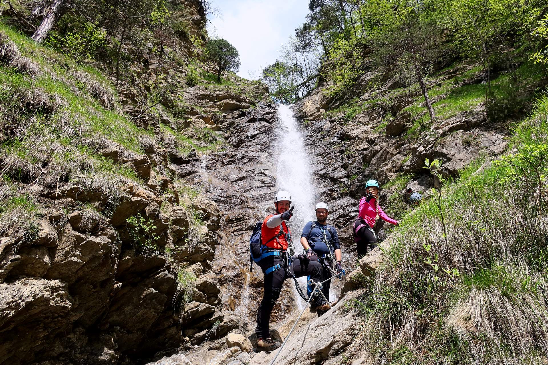 Guided ascent trough a gorge full of waterfalls and unspoilt nature.