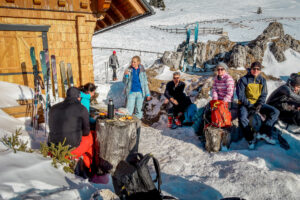 Majhne skupine na enodnevnih delavnicah turne smuke