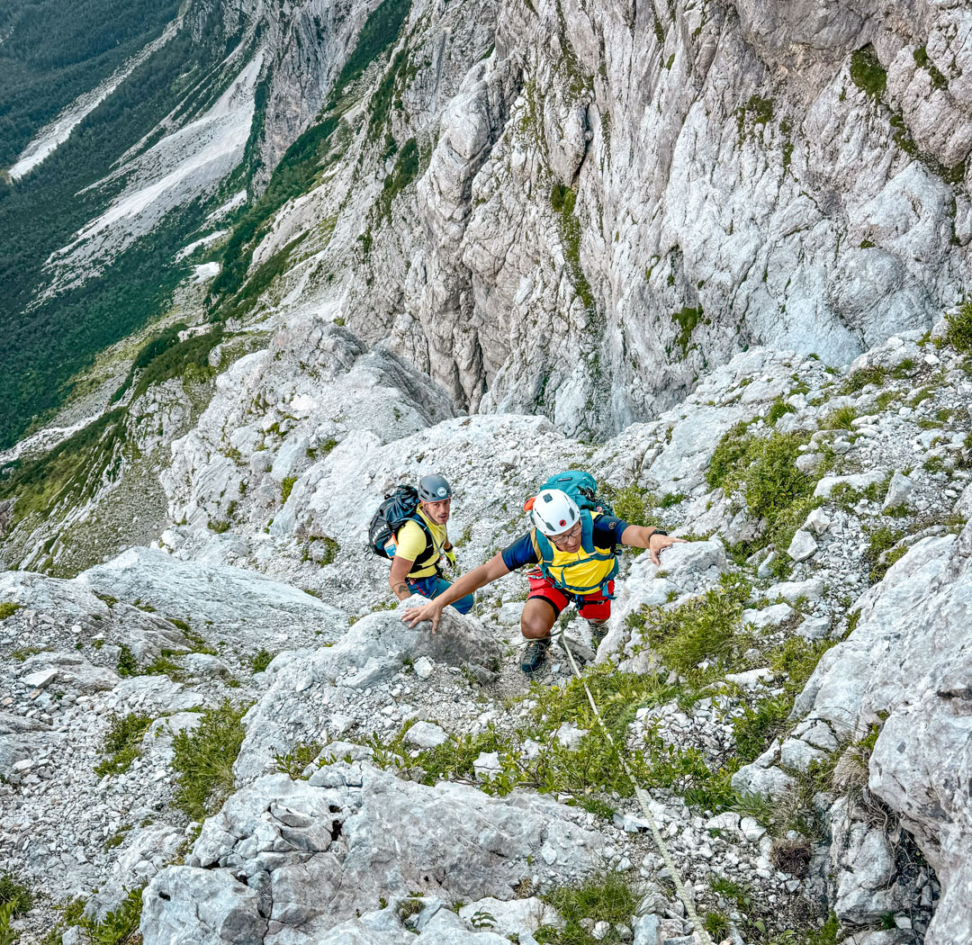 Različna vodenja v visokogorju v Sloveniji in tujini