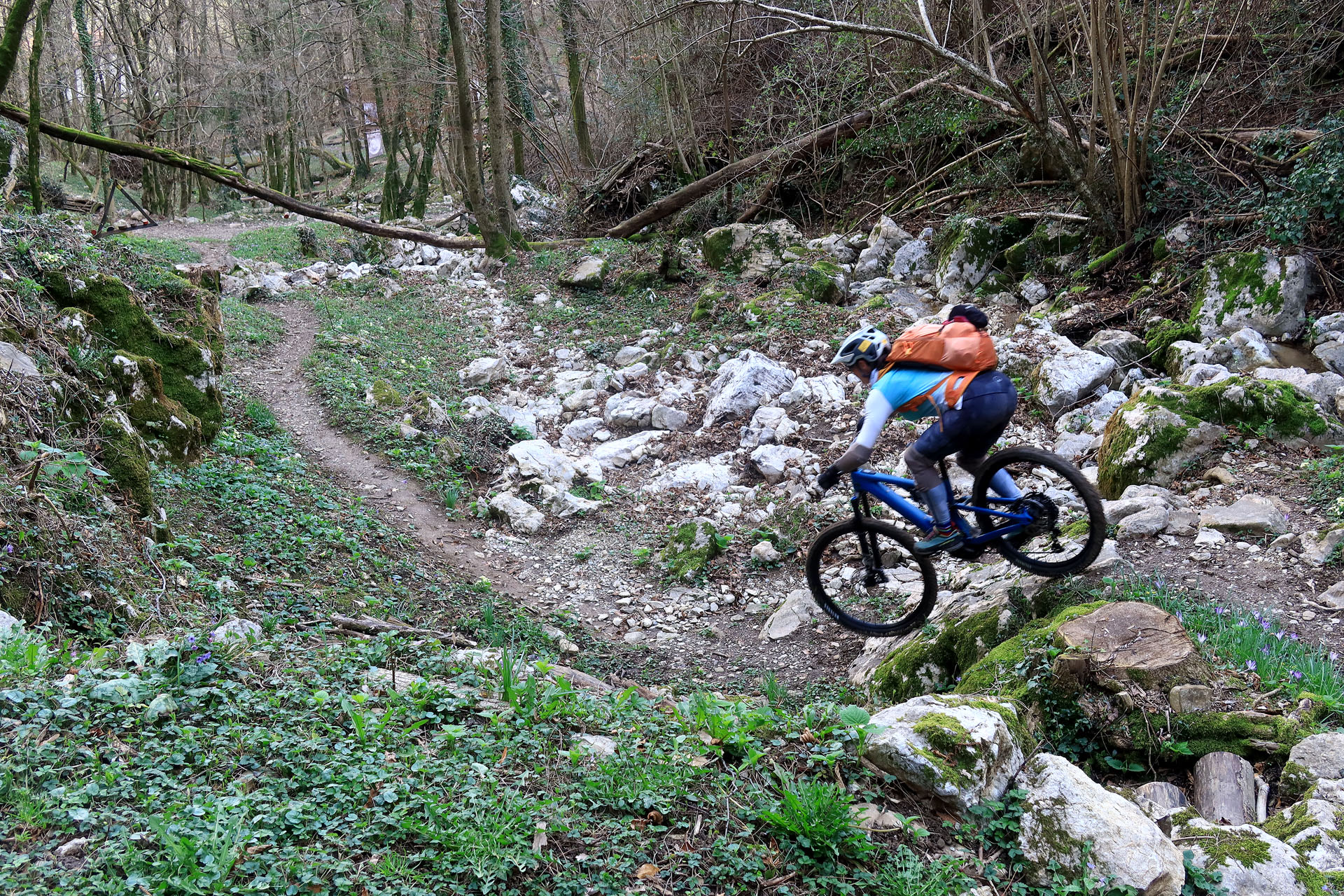 Gorskokolesarska tura na razgibanem terenu med Kanalsko dolino in Rezijo