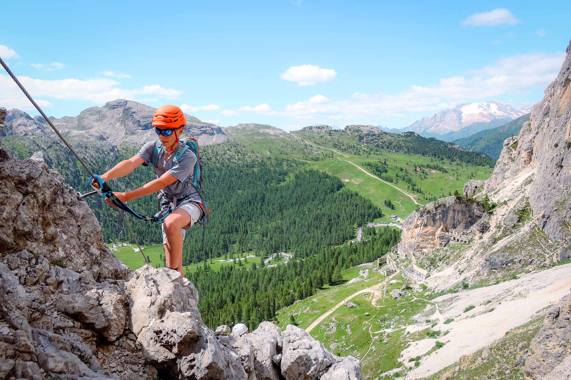 Atraktivna ferata v Dolomitih Via degli Alpini Col de Bois