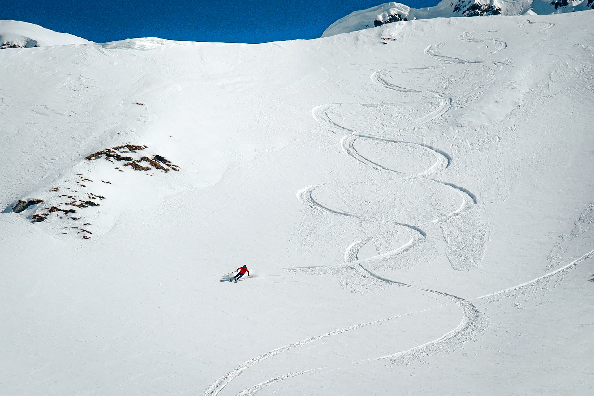 Turnosmučarski zavoji na strminah Kosova